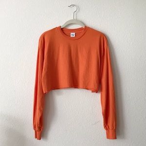 tna laid back cropped long sleeve top